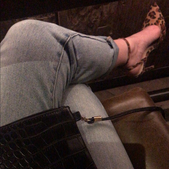 Meet your Posher, Jessica - Picture 2 of 2